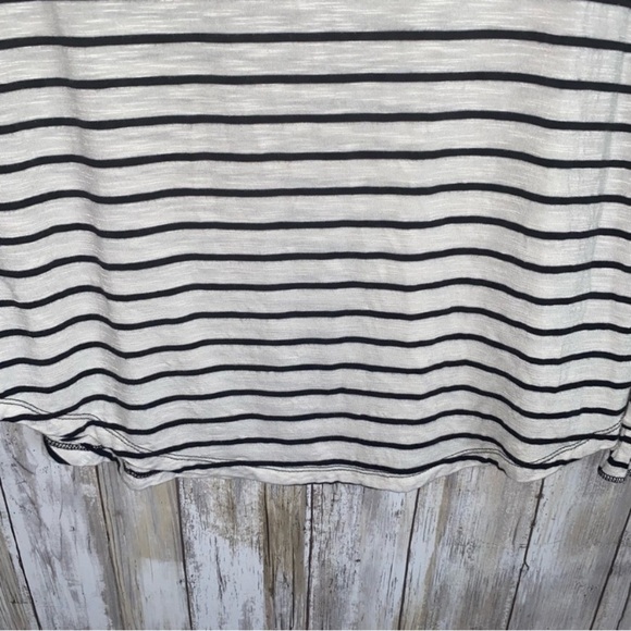 Maurices 24/7 Black & White Striped Long Sleeve - Picture 2 of 4